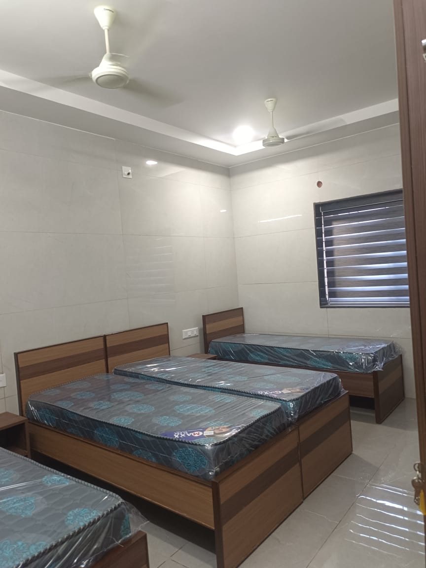 WhatsApp Image 2025-09-17 at 11.37.34 (1)