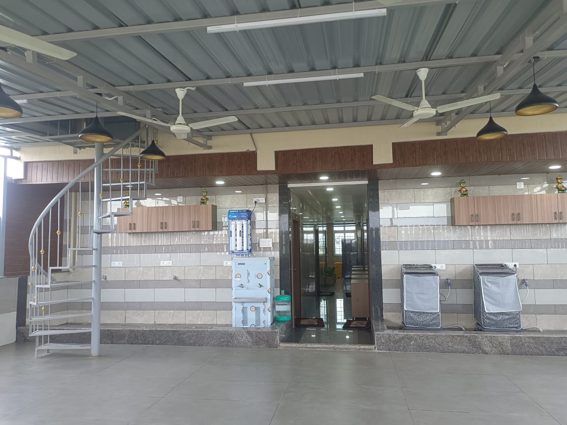 WhatsApp Image 2025-09-19 at 12.29.00 (2)